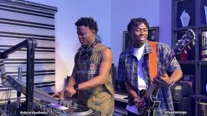DJ Starkeed – Guitar Ojenkele Ft. Legit String DJ Starkeed – Guitar Ojenkele Ft. Legit String